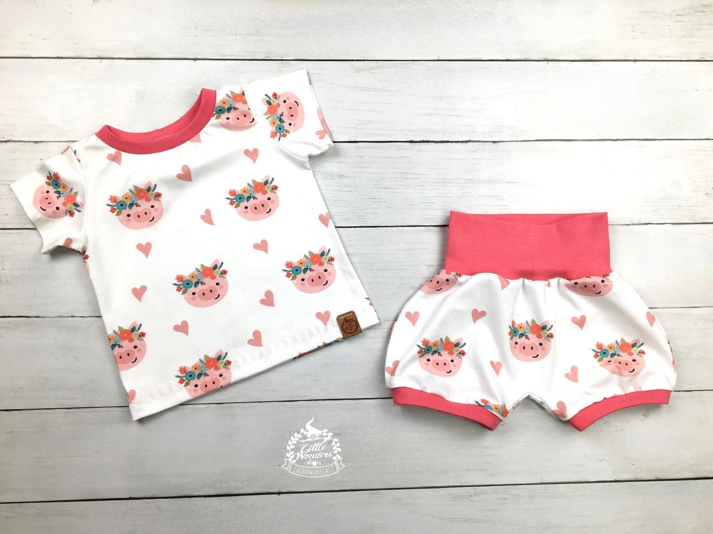 Sommer-Schweinchen , T-Shirt & kurze Hose