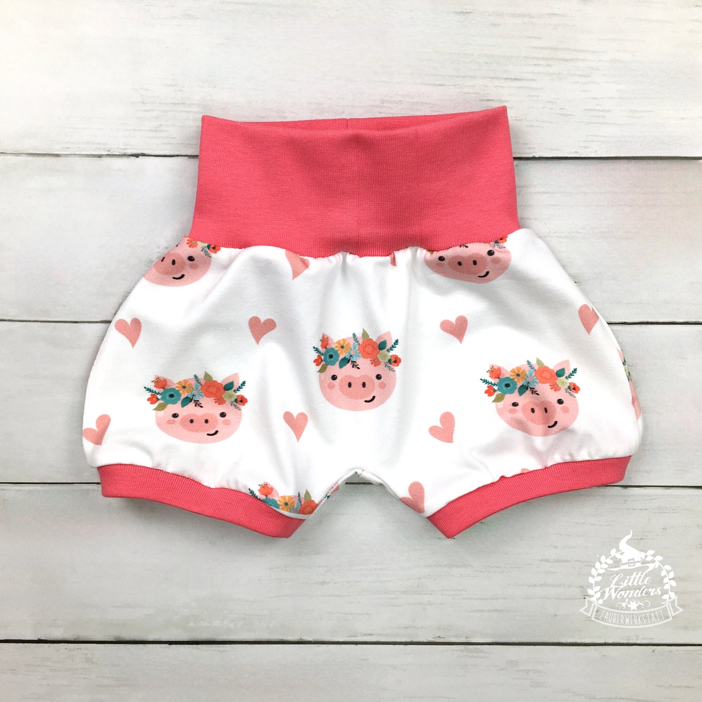 Sommer-Schweinchen , T-Shirt & kurze Hose